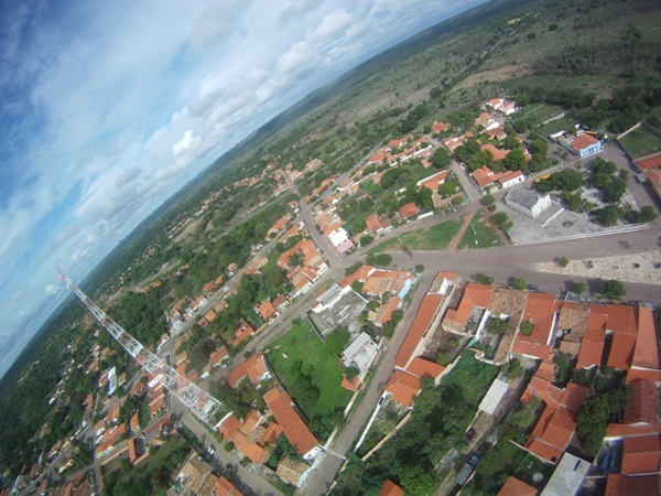 Confira, em primeira mão, fotos áereas do espaço urbano do município de