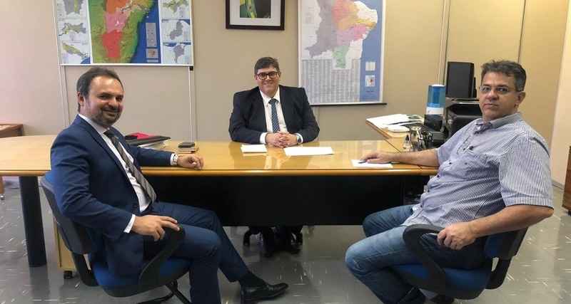 Mainha discute com Codevasf a revitalização dos rios Guaribas e Itaim