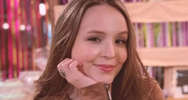 Larissa Manoela deixou SBT sem se despedir de Silvio Santos