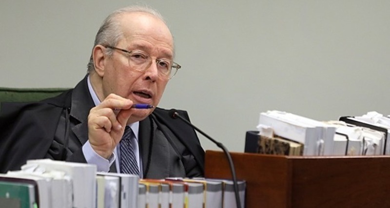 Celso de Mello acolhe manifestação da PGR e rejeita apreensão de celular de Bolsonaro