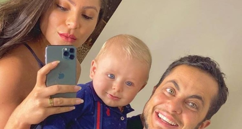 Esposa de Thammy Miranda tira foto com família e faz desabafo