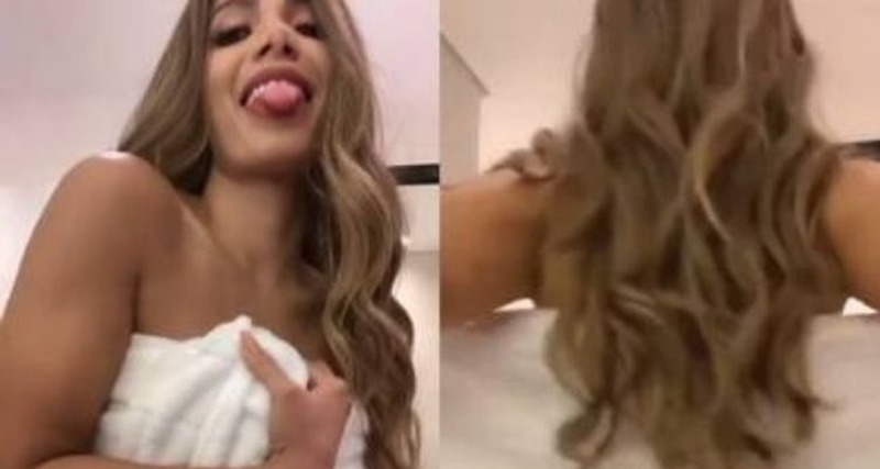 Anitta posta novamente vídeo banido por nudez no qual deixa a toalha cair