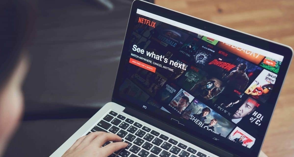 Usuários da Netflix consomem apenas 2% do conteúdo do streaming por ano -  CinePOP