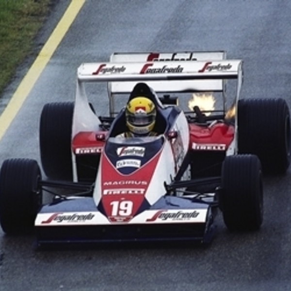 Empresa anuncia venda do primeiro carro de Senna na Fórmula 1