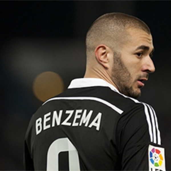 Benzema, do Real, é detido na França, suspeito em caso de vídeo íntimo
