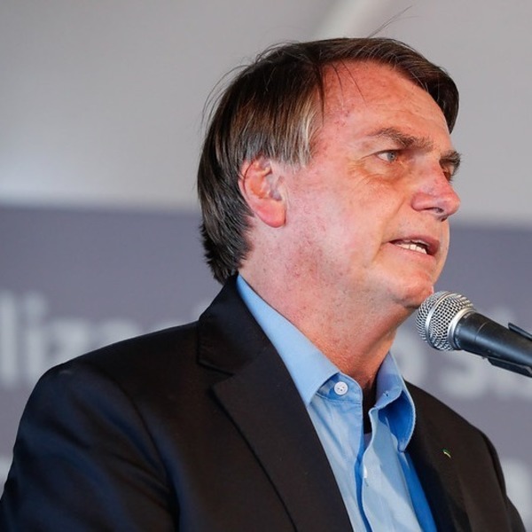 'Sou imbrochável', diz Bolsonaro ao alegar que sofre ataques 24 horas por dia
