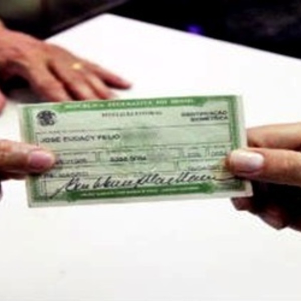 Eleitor pode tirar segunda via do título até 25 de setembro, informa TSE