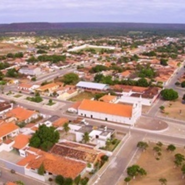 Governador Wilsão entrega seis assentamentos no município de São João do PI